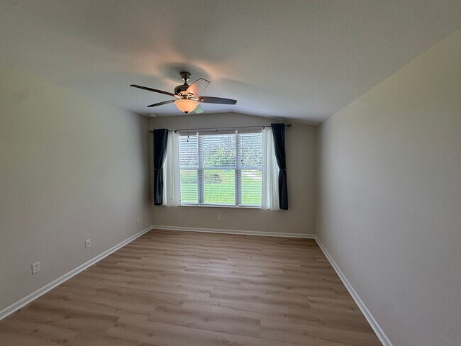 Building Photo - Luxury Living in Harrison Ranch – 3BR Lake...