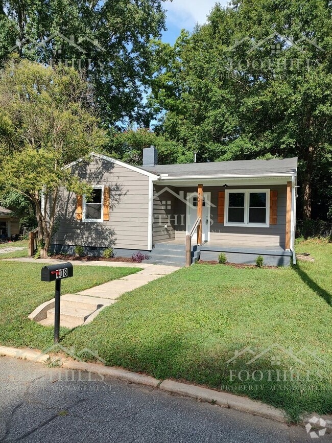 Building Photo - 408 Moultrie Square