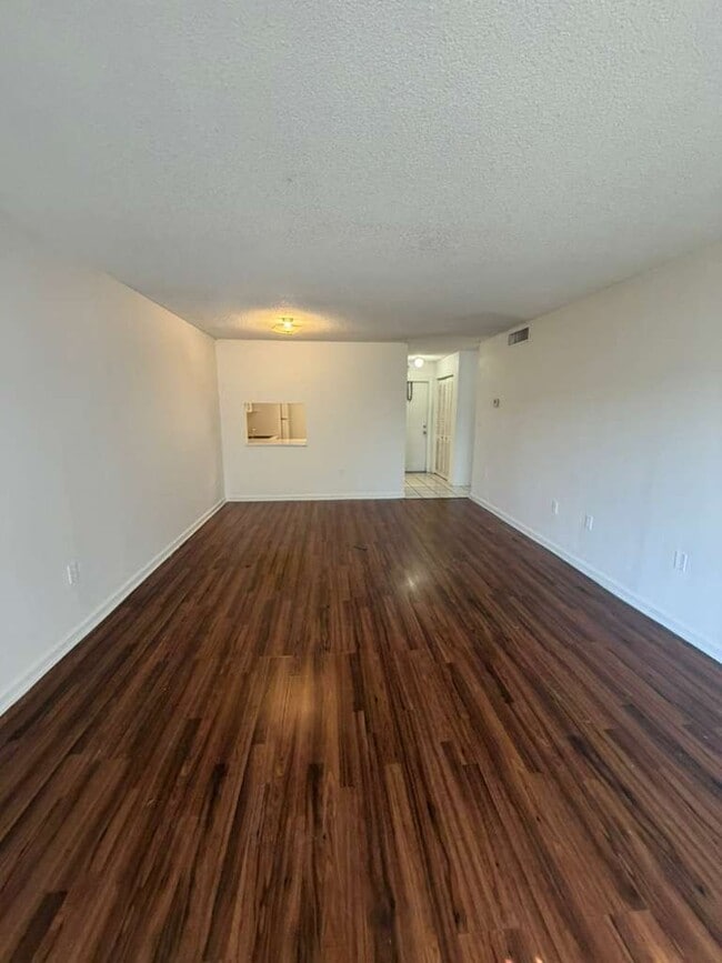 Building Photo - 505 NW 177th St
