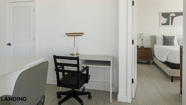 Building Photo - 1007 S Mint St