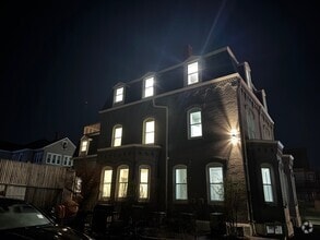 Building Photo - 589 Haverhill St
