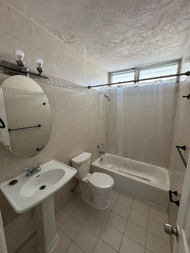Foto del edificio - Charming Studio Apartment in the Heart of ...