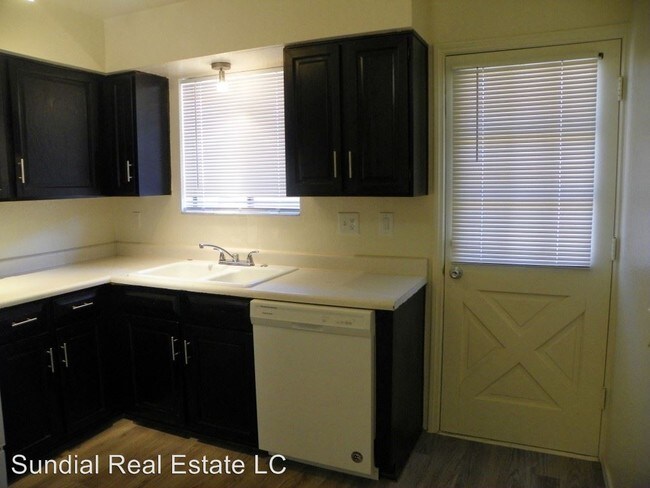 Foto del edificio - 643-675 E Brown Rd