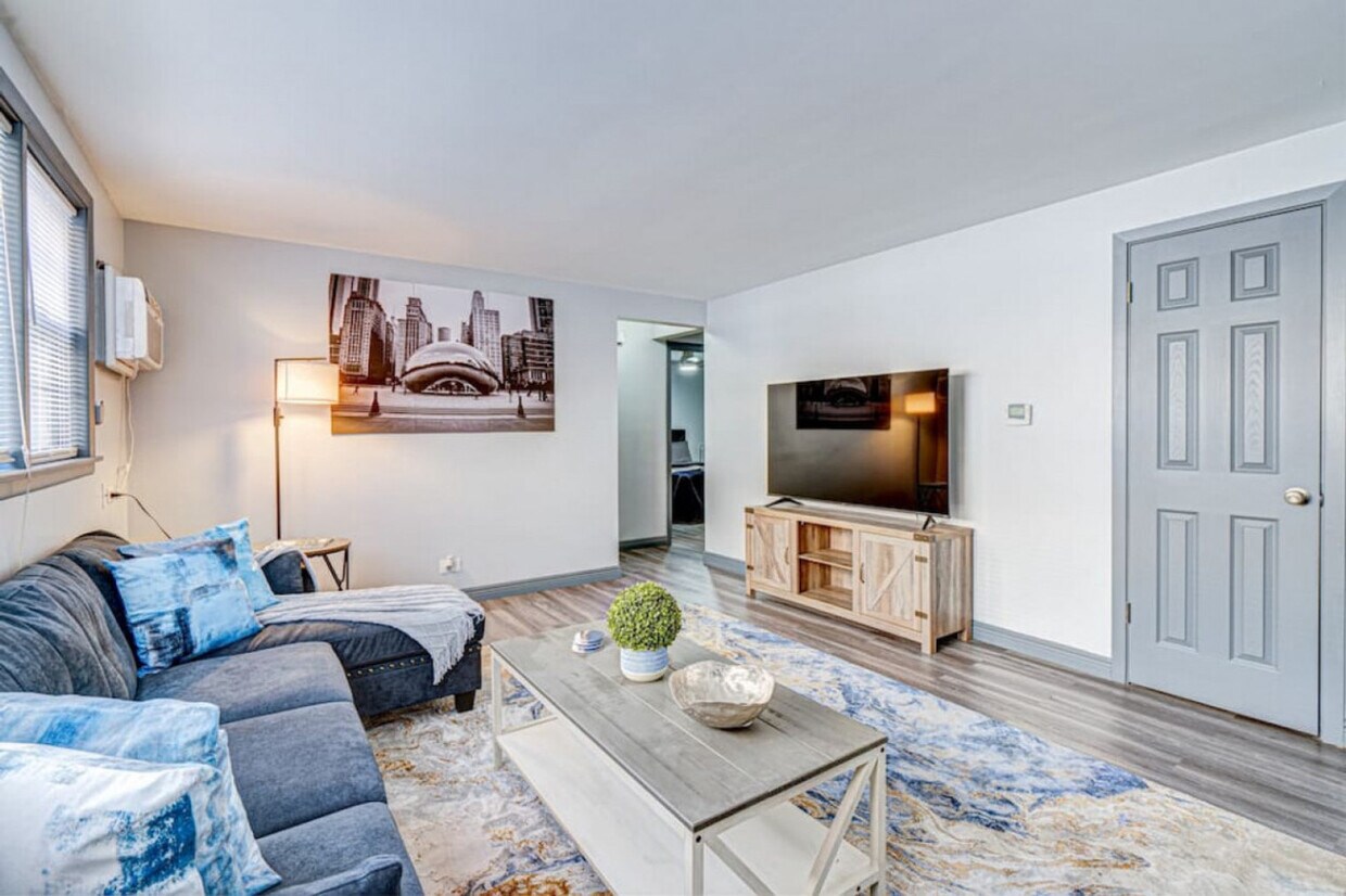 Foto principal - 2434 N 78th Ave