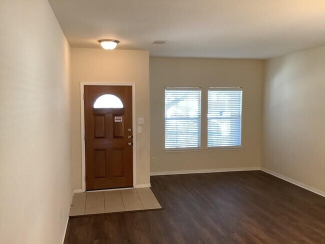 Foto del edificio - 18854 Lantern Cove Ln