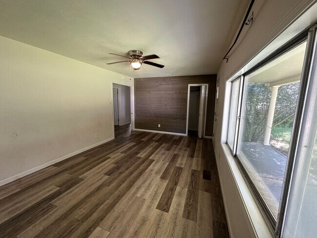 Foto del edificio - Welcome to your dream home in the heart of...