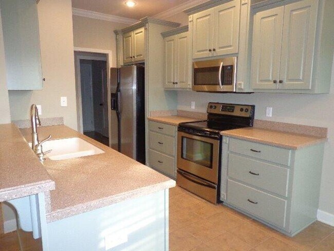 Building Photo - Valley Chase Subdivision!