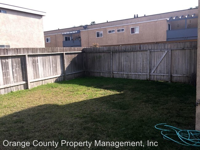 Building Photo - 16862 Sims Ln
