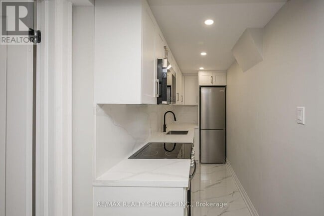 Photo du bâtiment - 3498 Park Heights Way