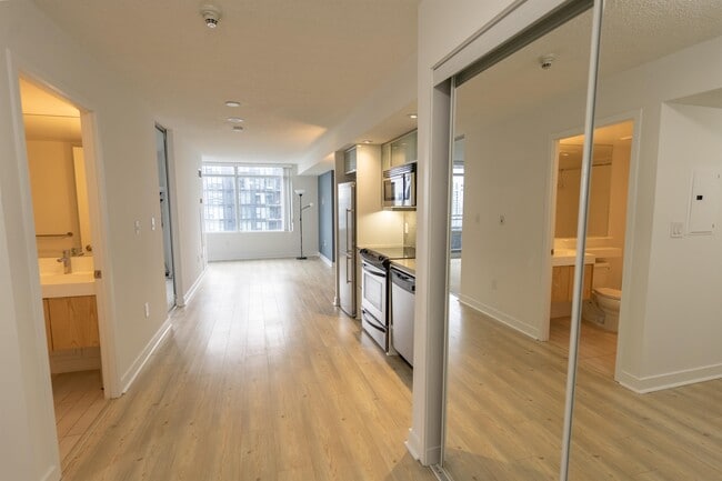 Building Photo - 25-4025 Telegram Mews