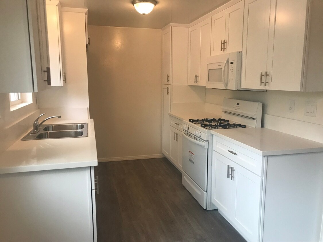 Foto principal - 1126 E Doran St