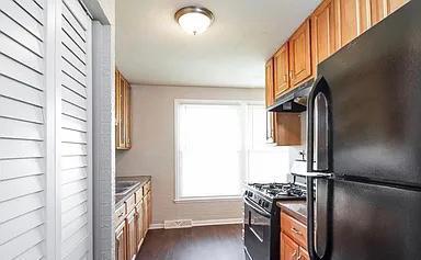 Building Photo - 3312 Maple Ln
