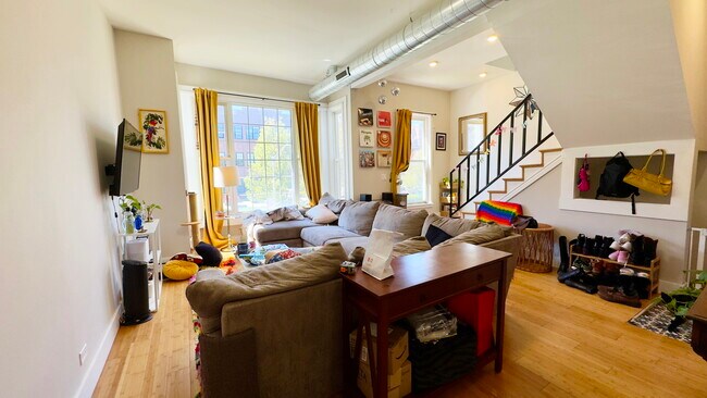 Foto del edificio - 1735 N Fairfield Ave