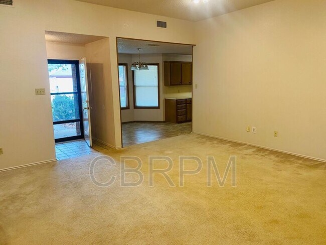 Building Photo - 5905 71st St