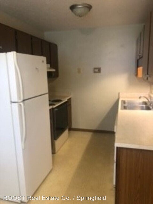 Building Photo - 2 br, 1 bath House - 2906 Red Coach Dr
