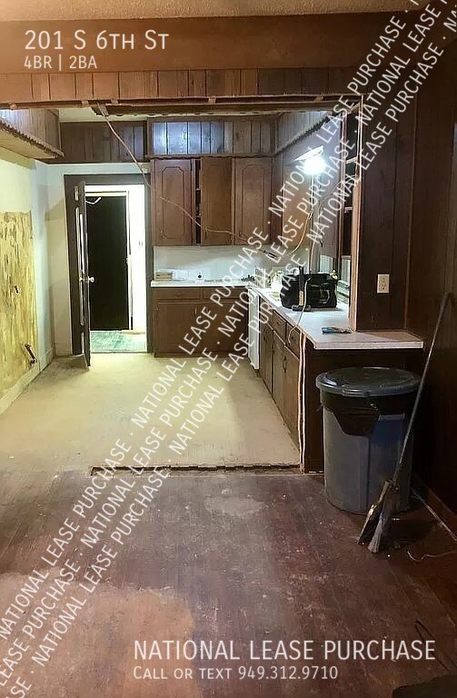 Building Photo - Rent to Own Handyman Special with $6000 Do...