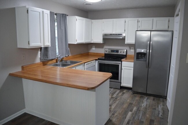 Building Photo - 813 Pocahontas Trail