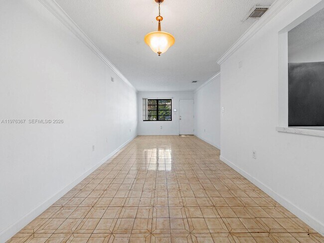 Foto del edificio - 7121 SW 102nd Ct