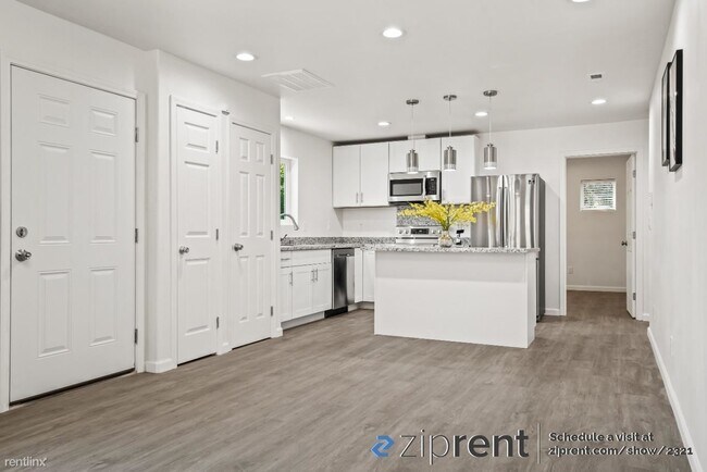 Foto del edificio - 3 br, 2 bath Duplex - 461 N 6th St, San Jo...