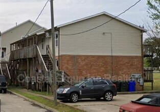 Building Photo - 9633 15th Bay St