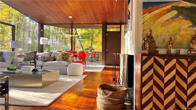 Foto del edificio - 90 Kirby Ln