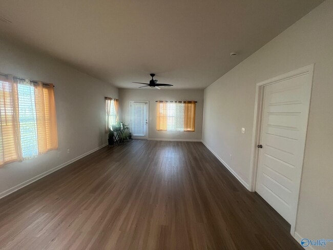 Building Photo - 212 Fairbrook Dr