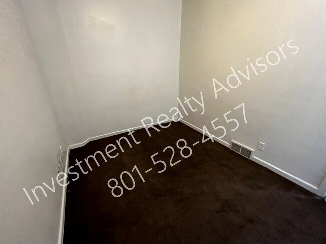 Foto del edificio - Apartment in Historic Salt Lake City Home!
