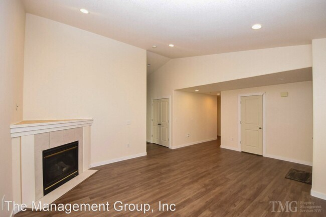 Foto del edificio - 3 br, 2 bath House - 9901 NE 116th Court