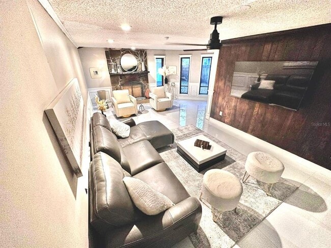 Foto del edificio - 5480 Lake Jessamine Dr