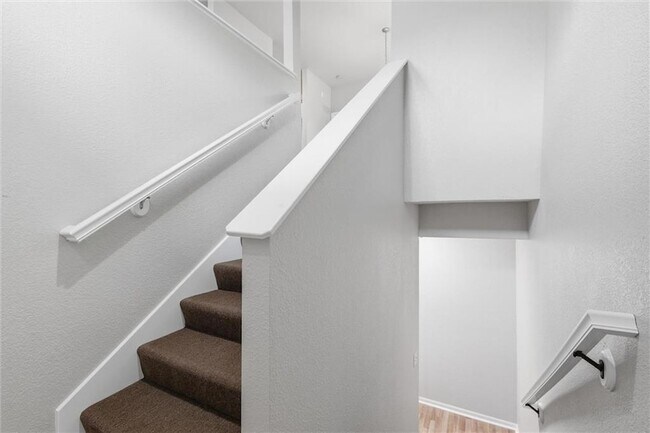 Foto del edificio - 10337 Parkview Ave