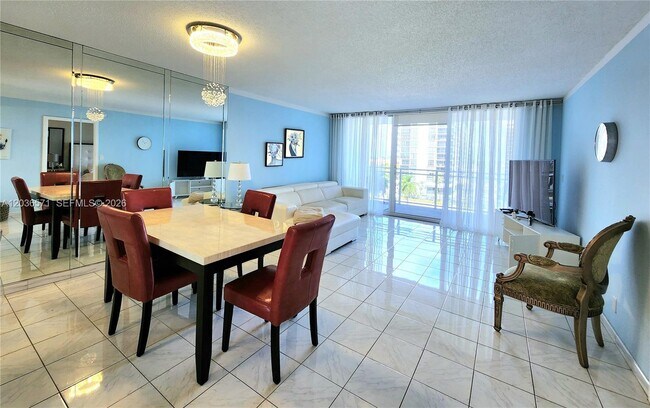 Foto del edificio - 2030 S Ocean Dr