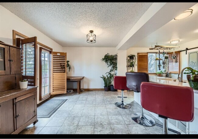 Foto del edificio - 17076 Foxton Dr