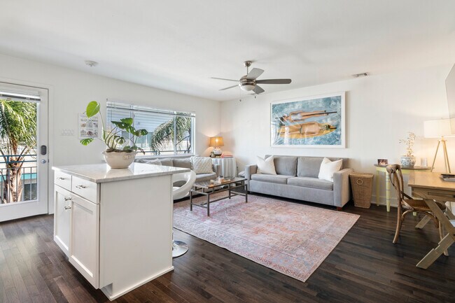 Foto del edificio - 2833 St Charles Ave