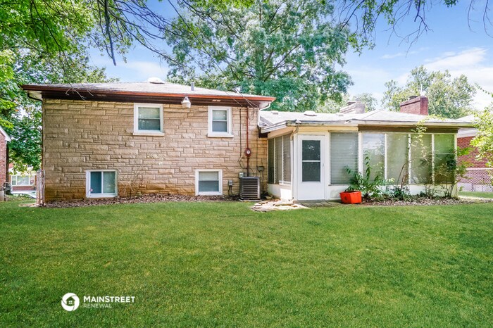 Primary Photo - 3515 Gladden Dr