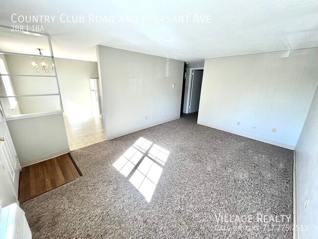 Foto del edificio - 605 Country Club Rd