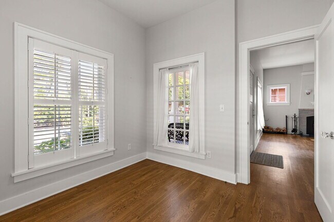 Foto del edificio - 2715 NE 35th Ave