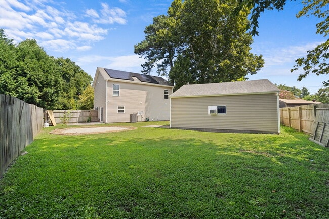 Building Photo - 513 Stockton Rd