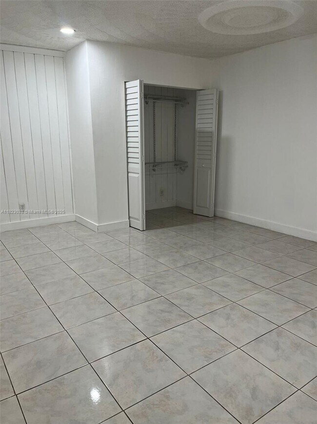 Foto del edificio - 2250 NW 192nd Terrace