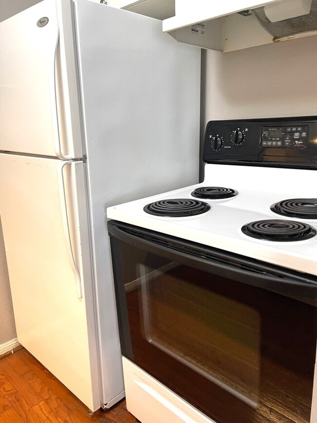 Building Photo - IN THE HEART OF UPTOWN HOUSTON - THE GALLE...