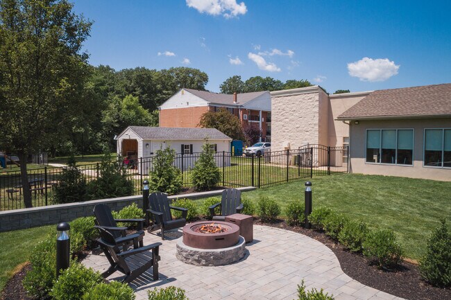 Entretenimiento al aire libre - The Edge At Greentree