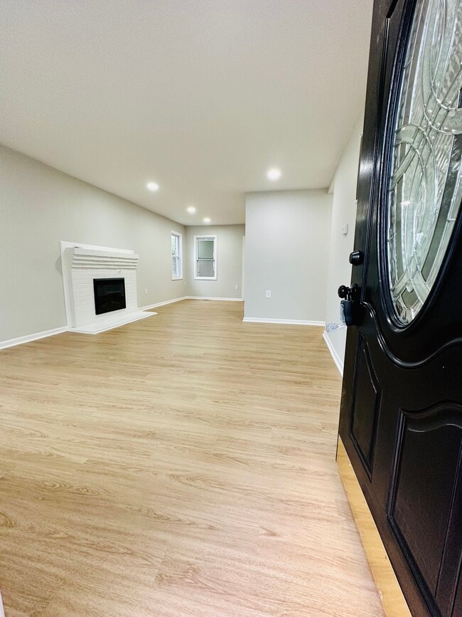 Foto del edificio - 5906 Leewood Ave