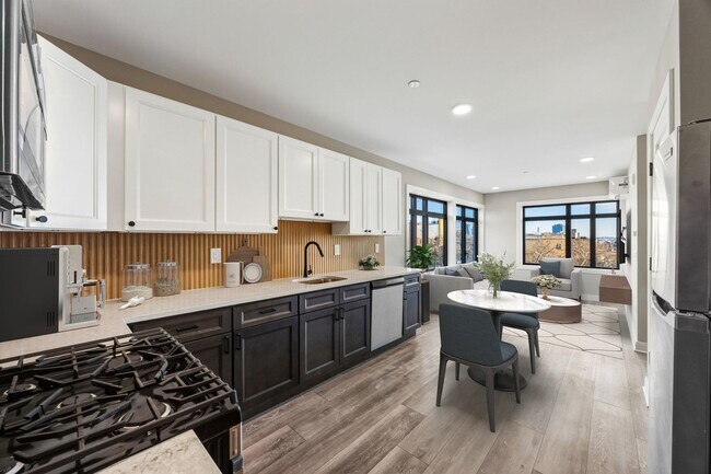 Foto del edificio - 558 Communipaw Ave