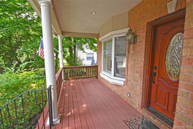 Foto del edificio - 91 Baker Hill Rd