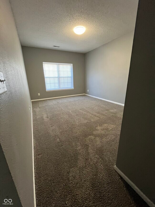 Foto del edificio - 8351 Brambleberry Dr