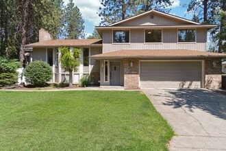 Building Photo - 5806 W Pacific Park Dr