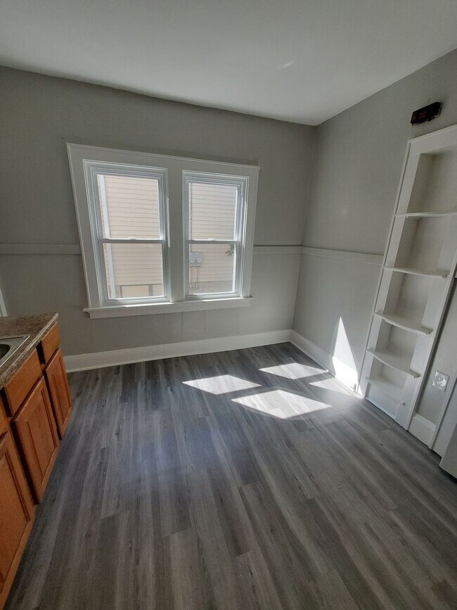 Foto del edificio - 2635-2637 N 48th St. (Duplex)