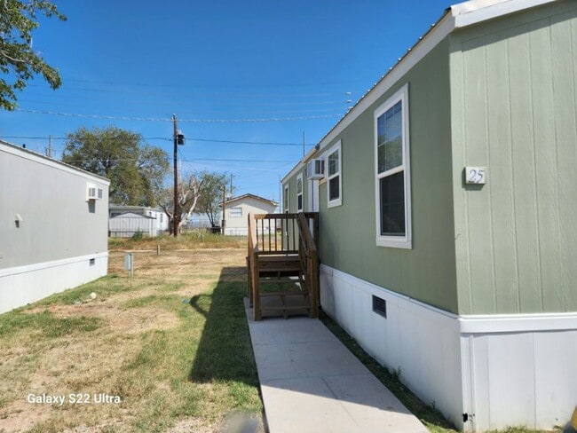 Building Photo - 1122 Gary Terrace