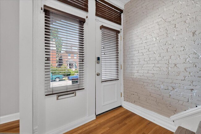 Foto del edificio - 4252 Castleman Ave