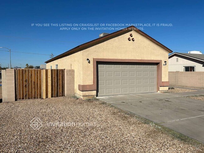 Building Photo - 3102 E Roeser Rd