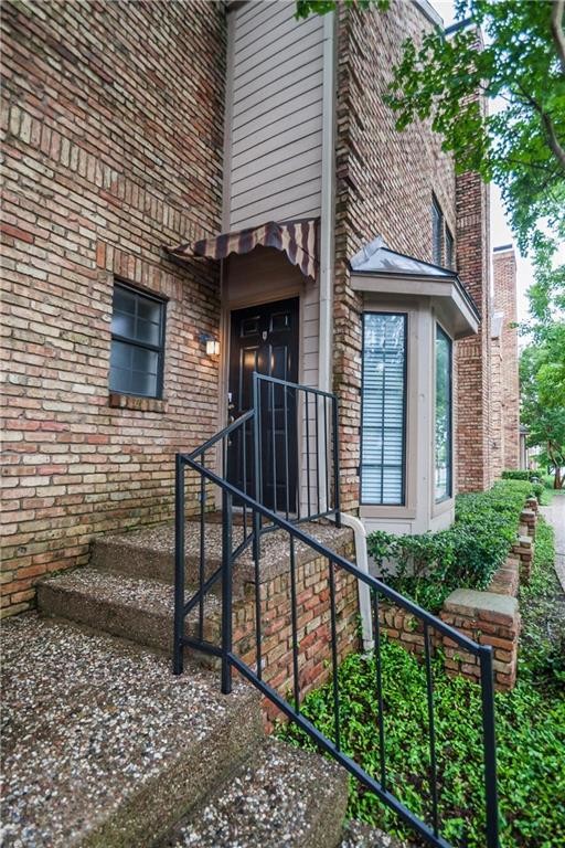 Primary Photo - 3315 Rosedale Ave